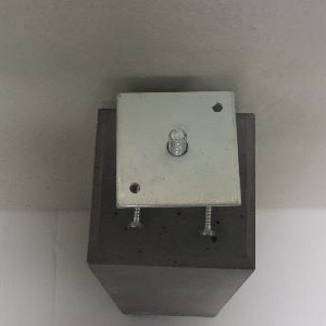 Vego Betonpoer Antraciet 15x15cm  58 cm hoog INCLUSIEF scharnierplaat en draadstang M16