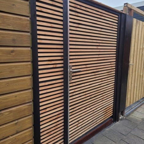 Tripple Rhombus / Design zwart / douglas 2,5x13,0x300cm