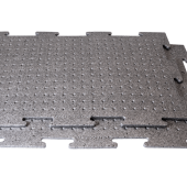 Valdempplaat t.b.v kunstgras 18mm  75x114 cm  (1.18 stuks per m2 )