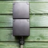 Spuitwaterdichte opbouwwandcontacdoos 16 A/250 Vac met randaarde, kind Zwart - Thumbnail Image 2