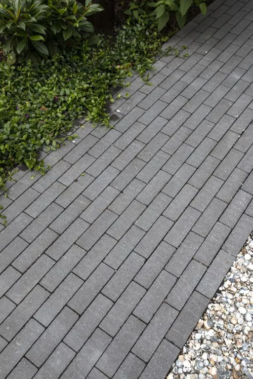 85648_363 Dikformaat strak pad 21x7cm